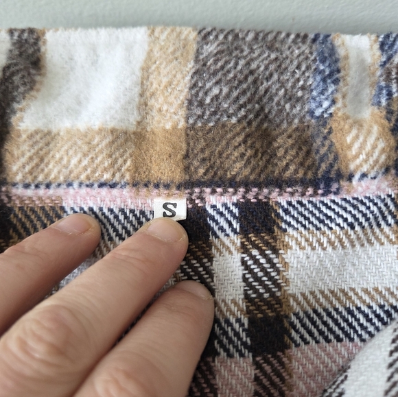 Flannel - Picture 3 of 5